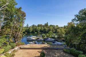 River Thames View- click for photo gallery